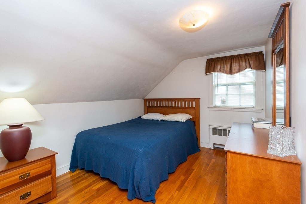 12 Elizabeth Road Stoneham, MA 02180 - Photo 19 of 37 Gallery Image 19