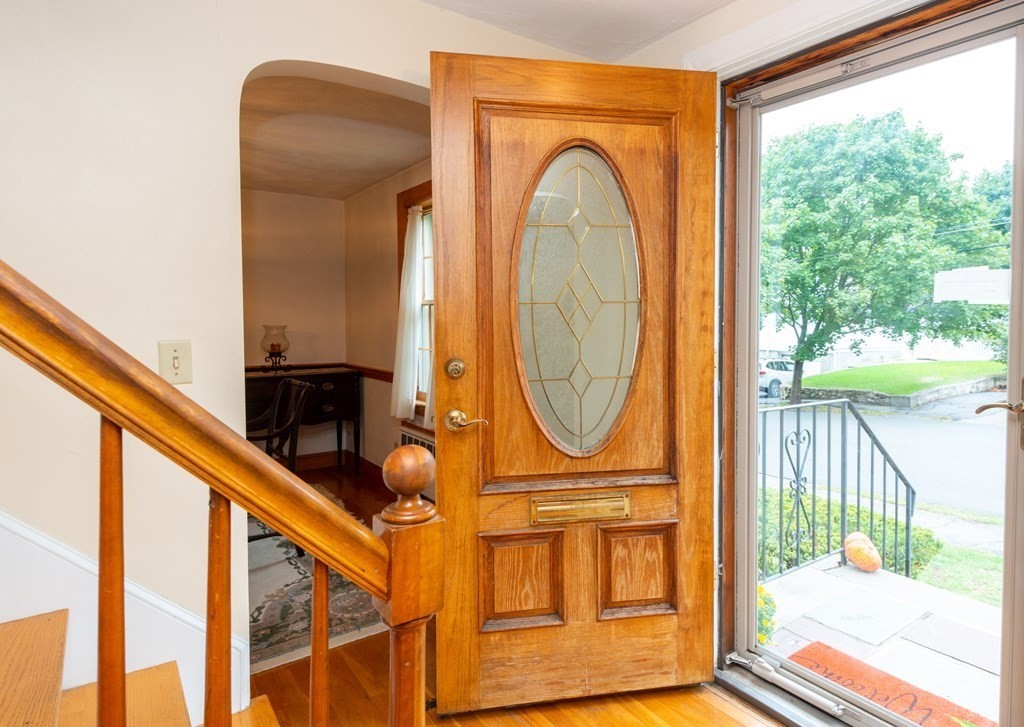 12 Elizabeth Road Stoneham, MA 02180 - Photo 3 of 37 Gallery Image 3