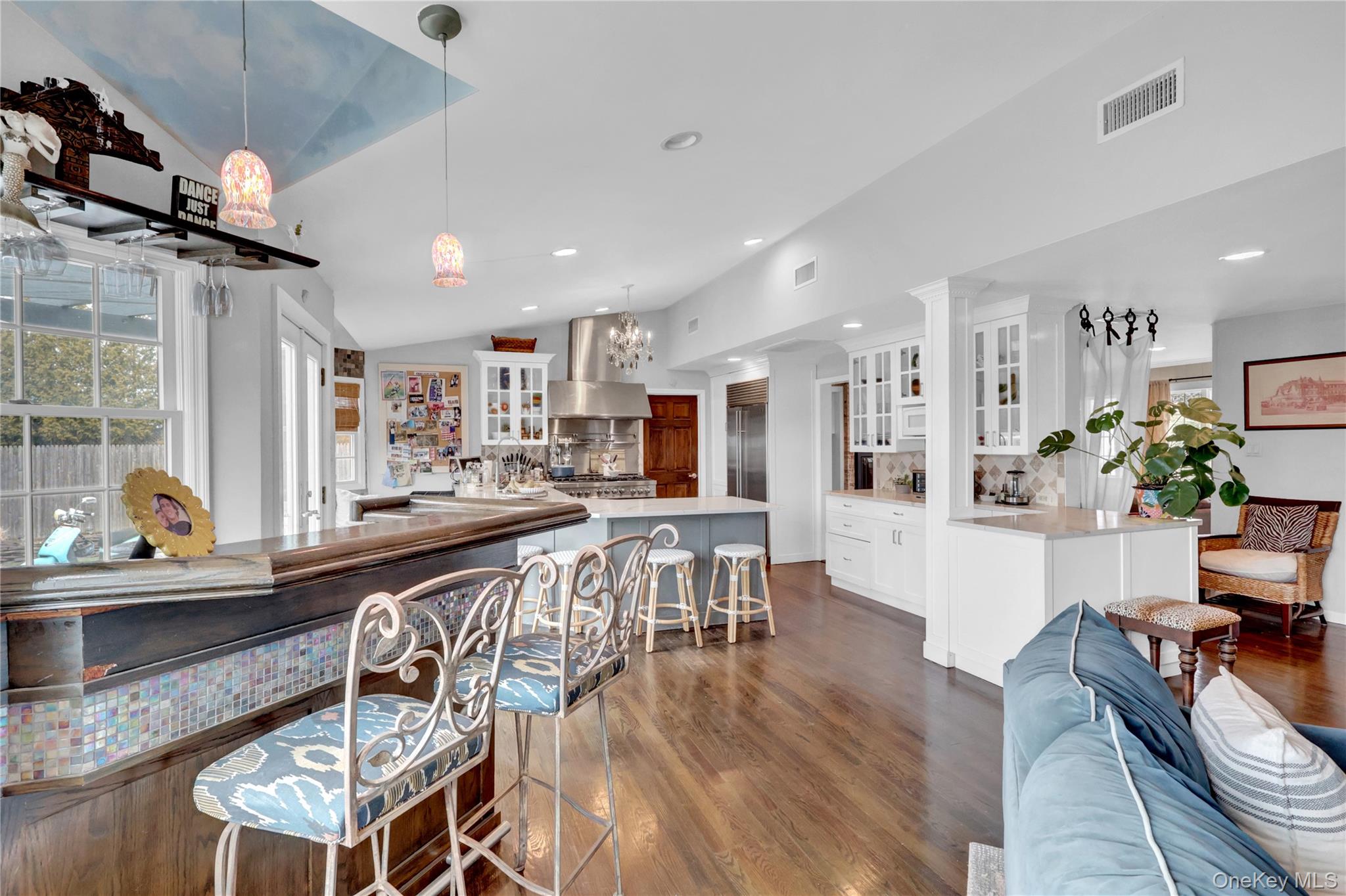 197 Blackheath Road Lido Beach, NY 11561 - Photo 11 of 35