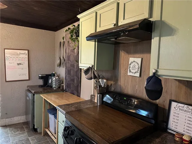 $122,500 | 300 Northeast 1st Street, Hardin, MO 64035