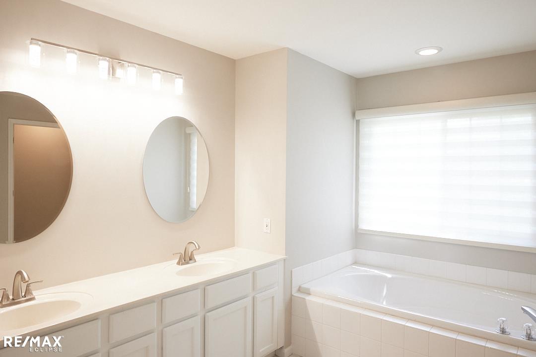 4199 Wincrest Lane Rochester, MI 48306 - Photo 24 of 48