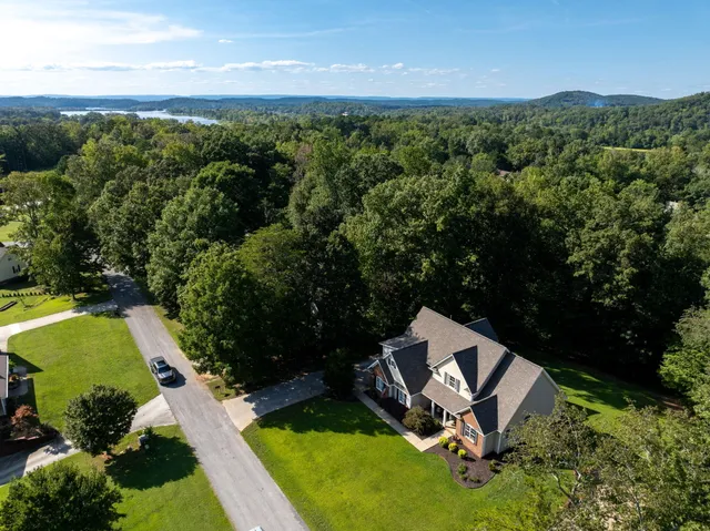 $674,900 | 225 Woods Subdivision Lane, Georgetown, TN 37336