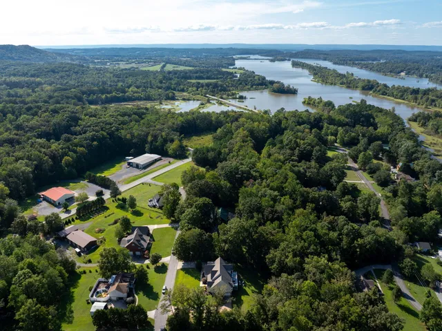 $674,900 | 225 Woods Subdivision Lane, Georgetown, TN 37336