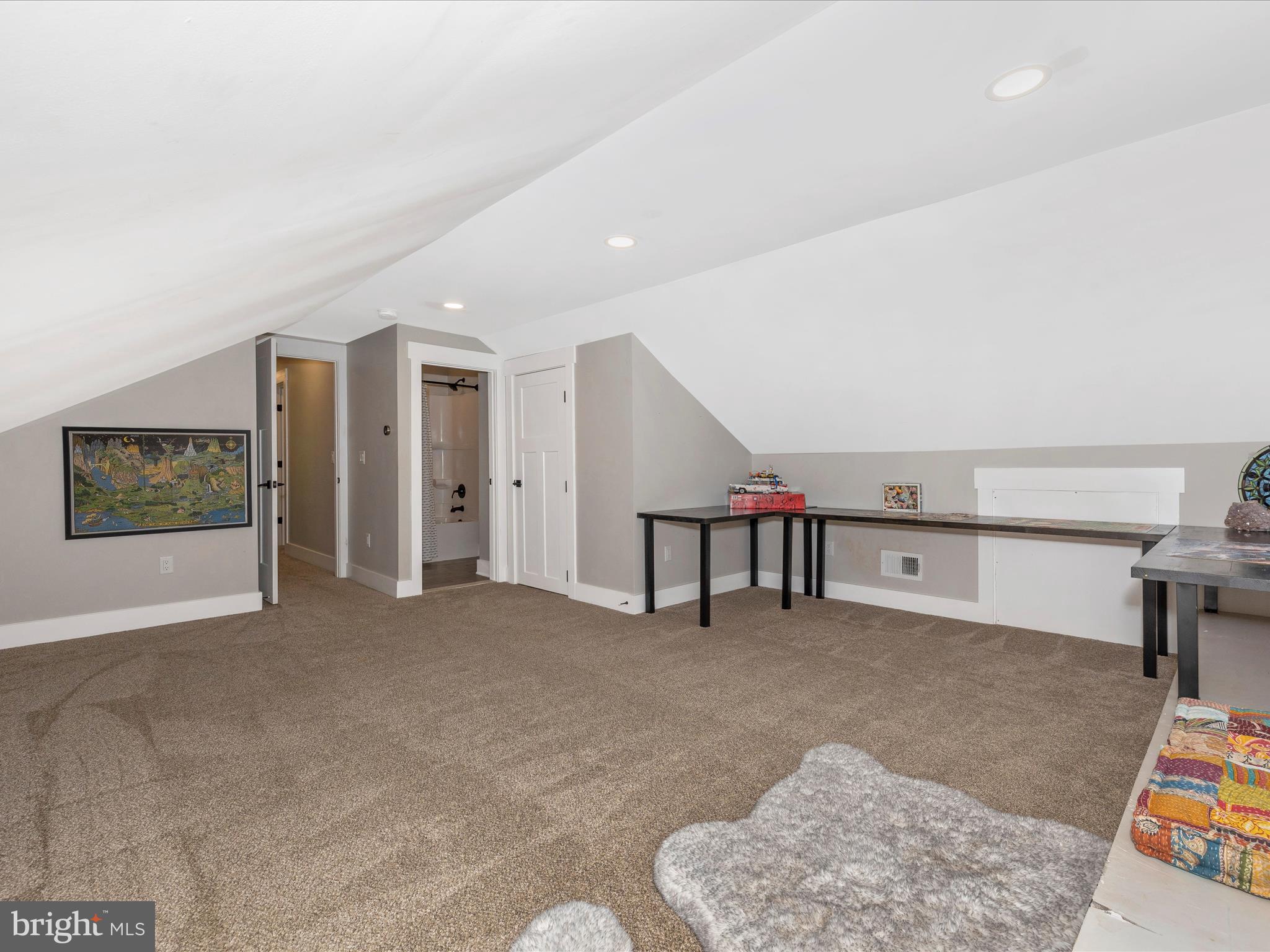 5316 Stone Road Frederick, MD 21703 - Photo 55 of 109 2nd lvl bedroom #3