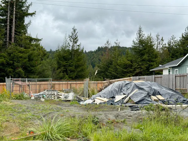 $130,000 | 180 Ridge View Court, Fortuna, CA 95540