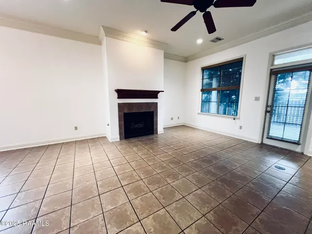 $1,650 | 125 Oakbend Drive, Lafayette, LA 70506