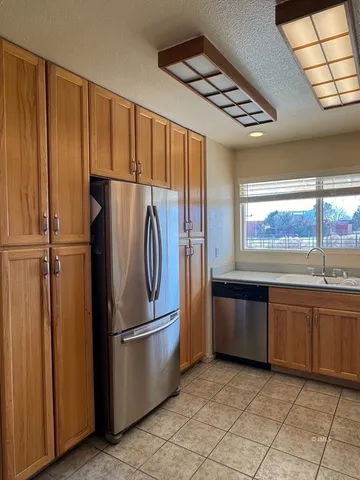 $465,000 | 121 East Pangborn Street, Lone Pine, CA 93545