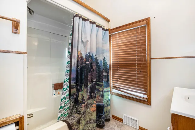 $280,000 | 521 Spring Street, Lowell, MI 49331