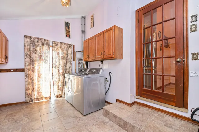 $280,000 | 521 Spring Street, Lowell, MI 49331