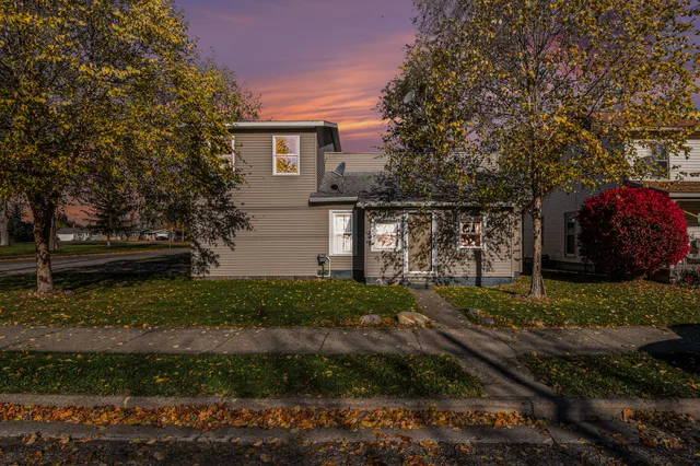 $280,000 | 521 Spring Street, Lowell, MI 49331