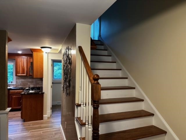 4 Torrey Road Nashua, NH 03063 - Photo 8 of 44 Gallery Image 8