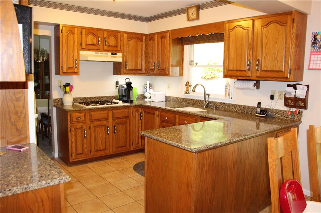 1040 Donnellville Road Natrona Heights, PA 15065 - Photo 6 of 25 Gallery Image 6