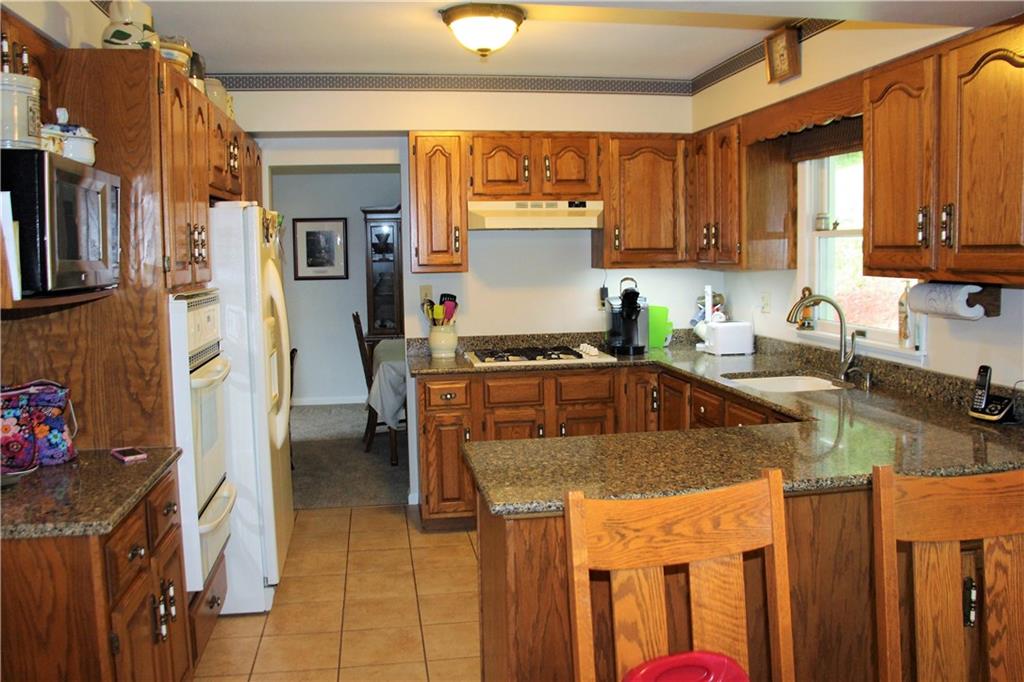 1040 Donnellville Road Natrona Heights, PA 15065 - Photo 9 of 25 Gallery Image 9