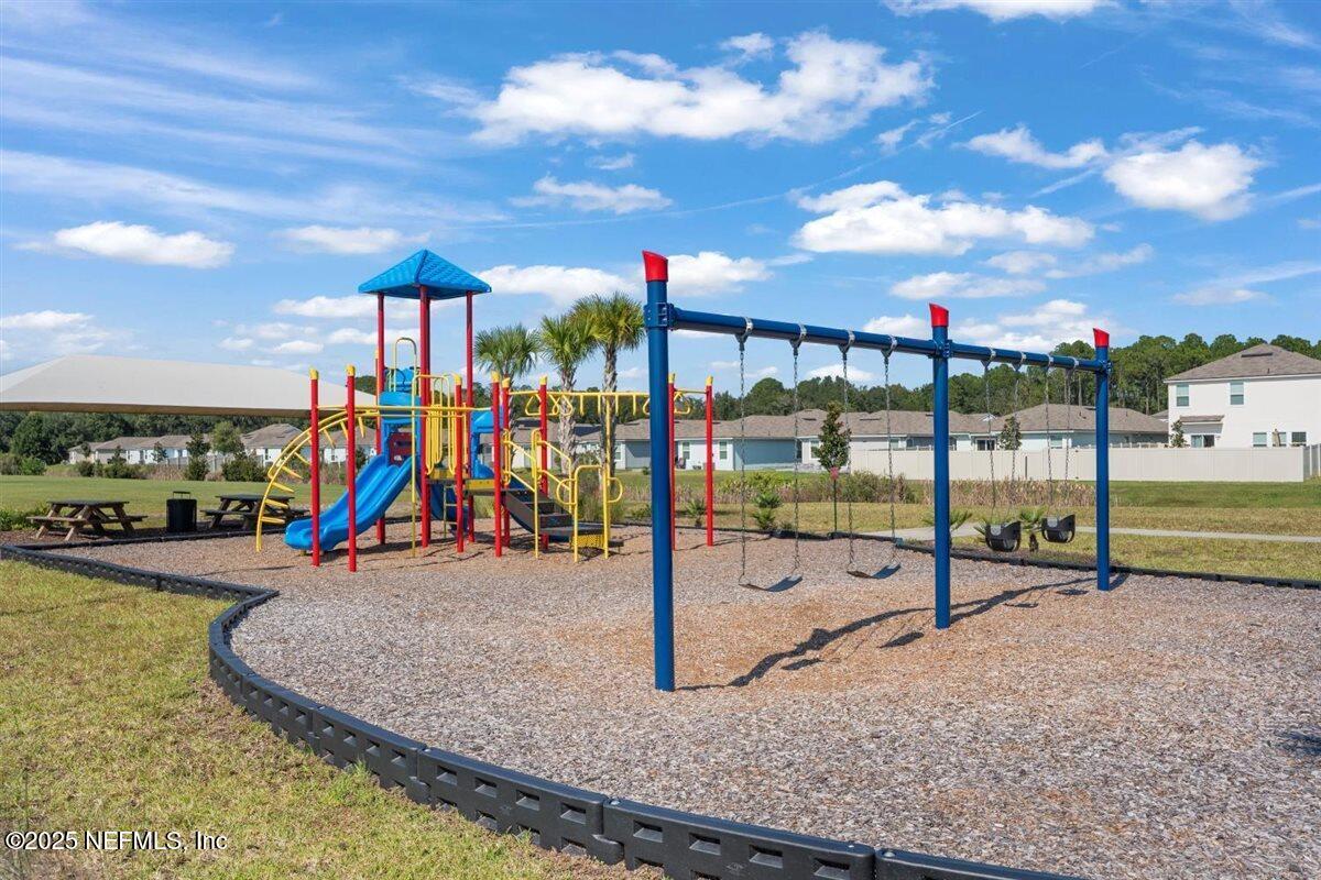 137 Tordera Ln Street St. Augustine, FL 32084 - Photo 38 of 43 a view of a entertaining space