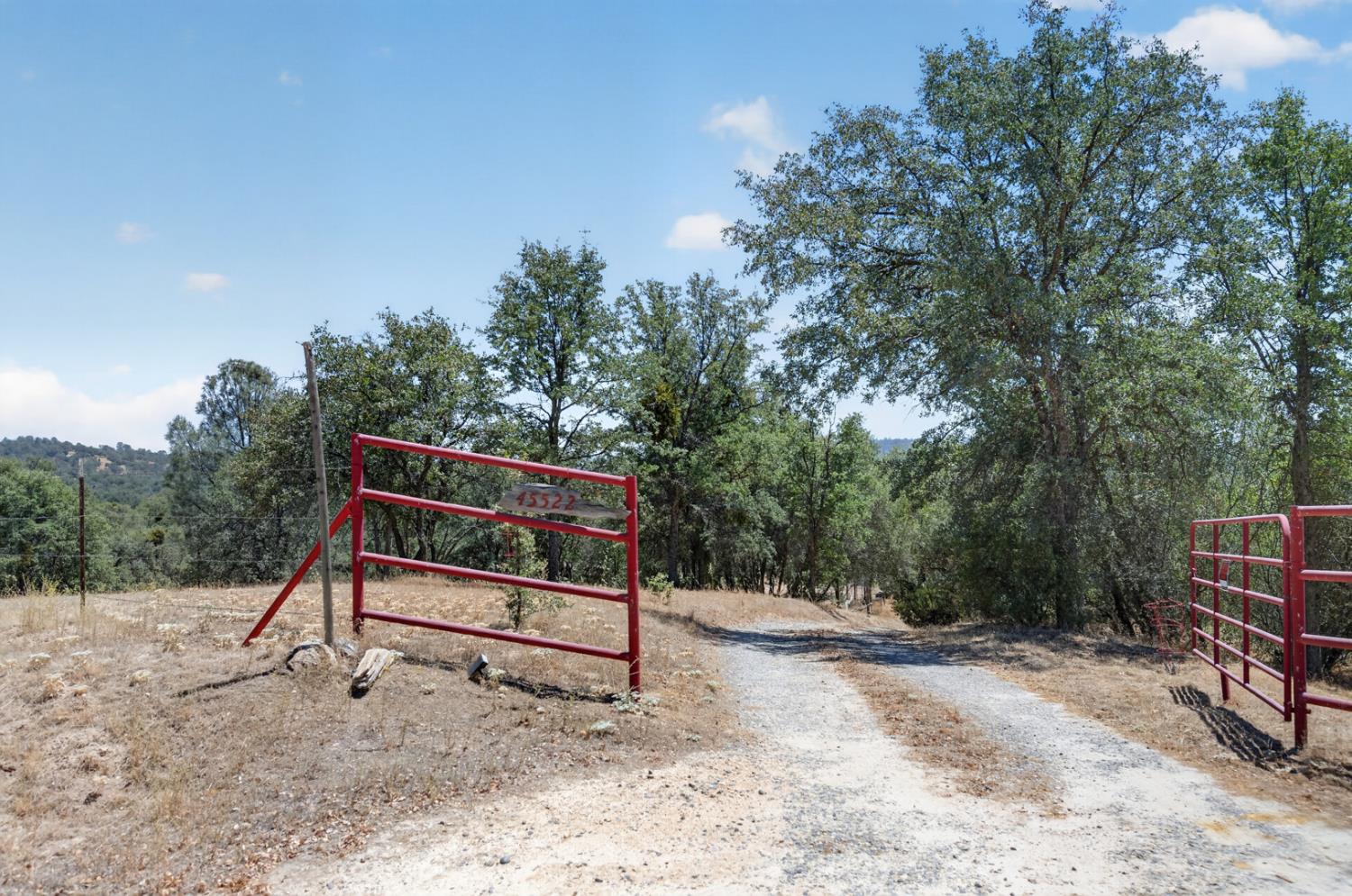 45522 Windmill Road Coarsegold, CA 93614 - Photo 12 of 60 Gallery Image 12