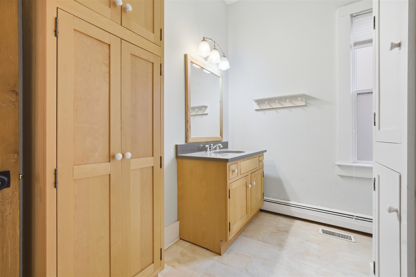 305 East Chestnut Street Bloomington, IL 61701 - Photo 15 of 21