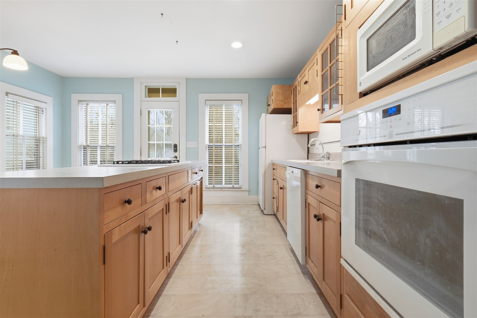 305 East Chestnut Street Bloomington, IL 61701 - Photo 6 of 21