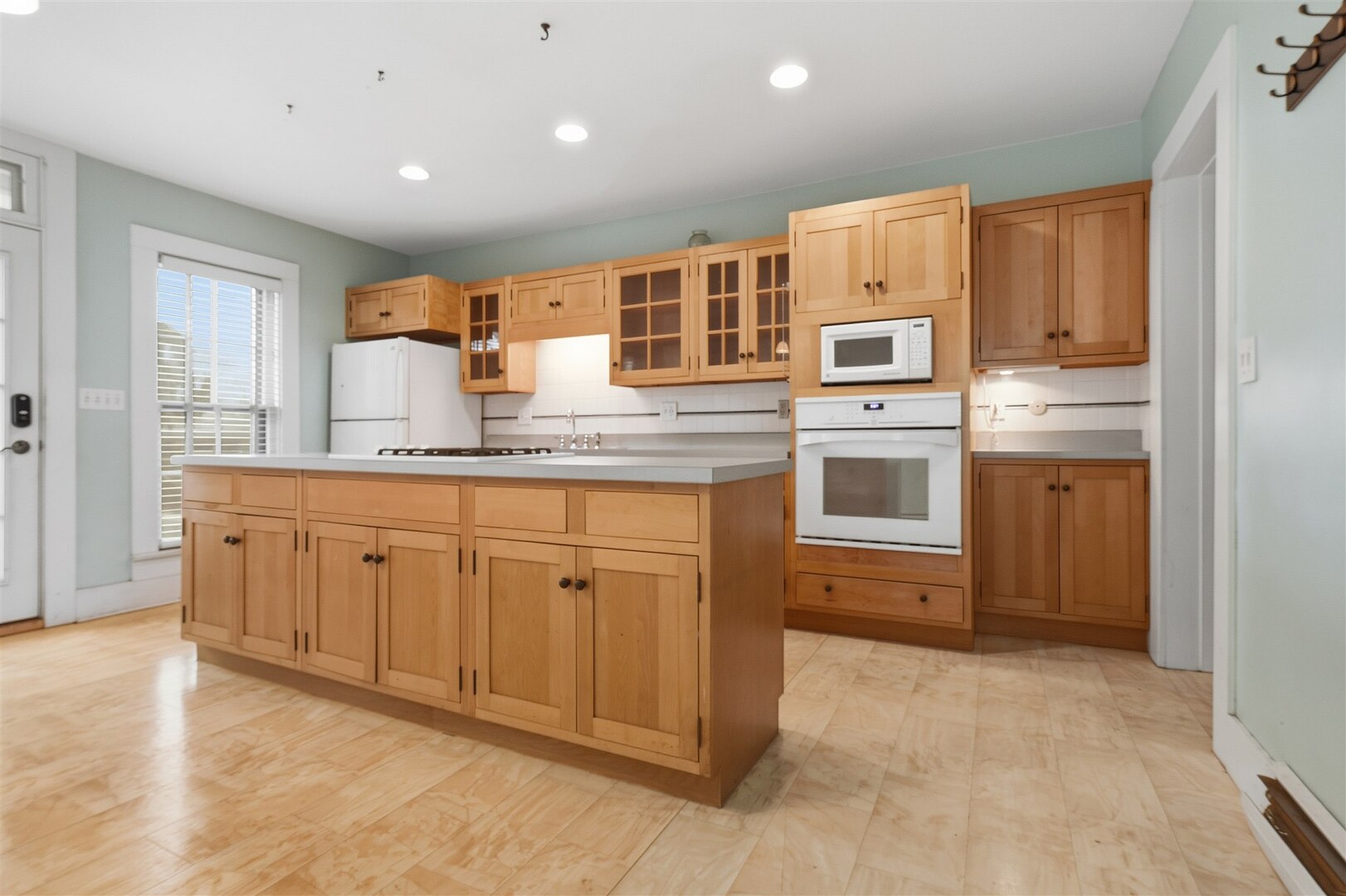 305 East Chestnut Street Bloomington, IL 61701 - Photo 7 of 21