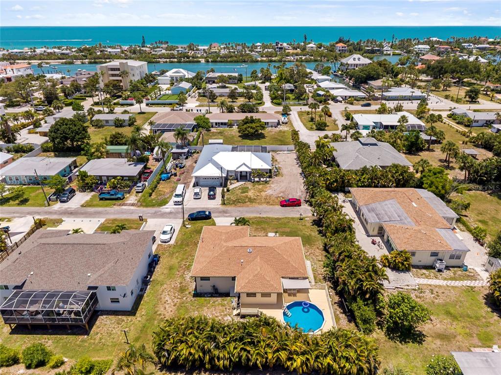 309 Shore T Road Nokomis, FL 34275 - Photo 4 of 53 Gallery Image 4