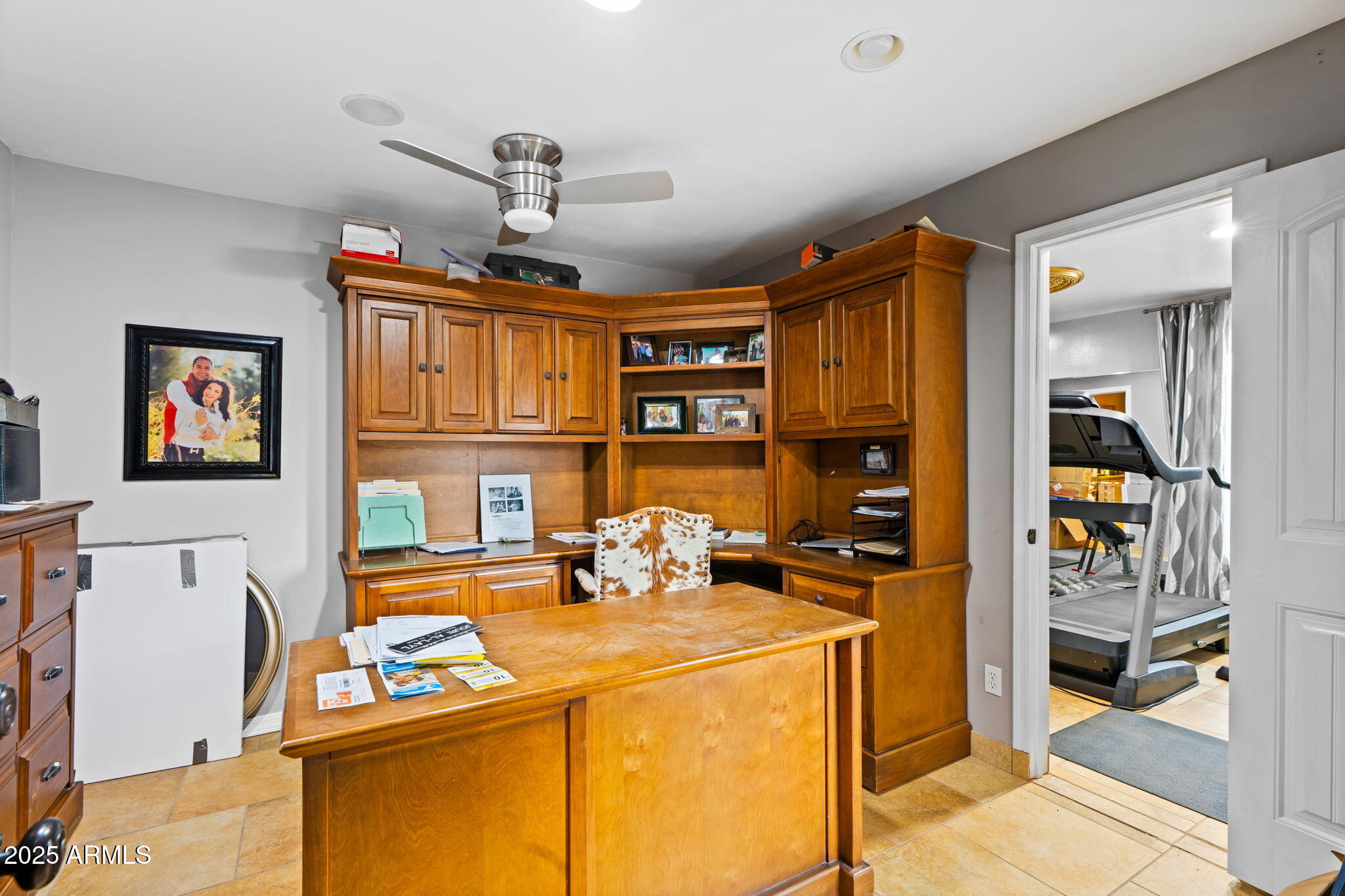 6835 East Peak View Road Scottsdale, AZ 85266 - Photo 38 of 107 barn office