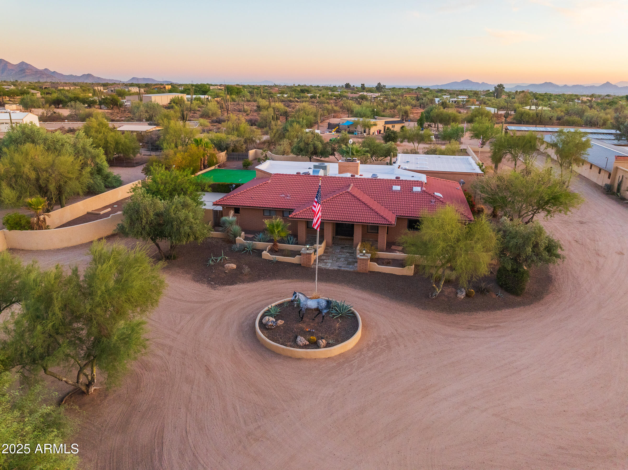 6835 East Peak View Road Scottsdale, AZ 85266 - Photo 39 of 107 Main home