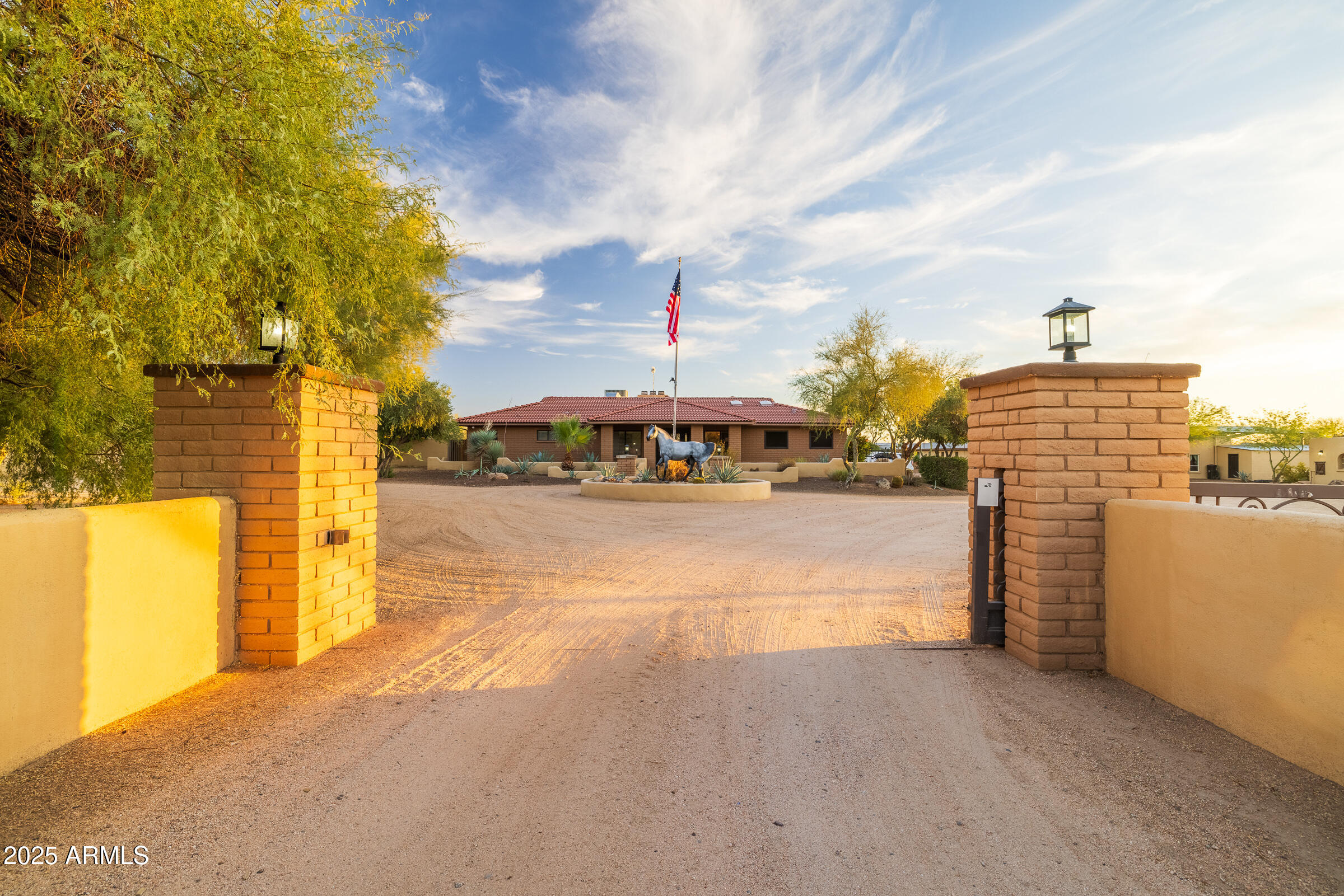 6835 East Peak View Road Scottsdale, AZ 85266 - Photo 78 of 107 gated entry