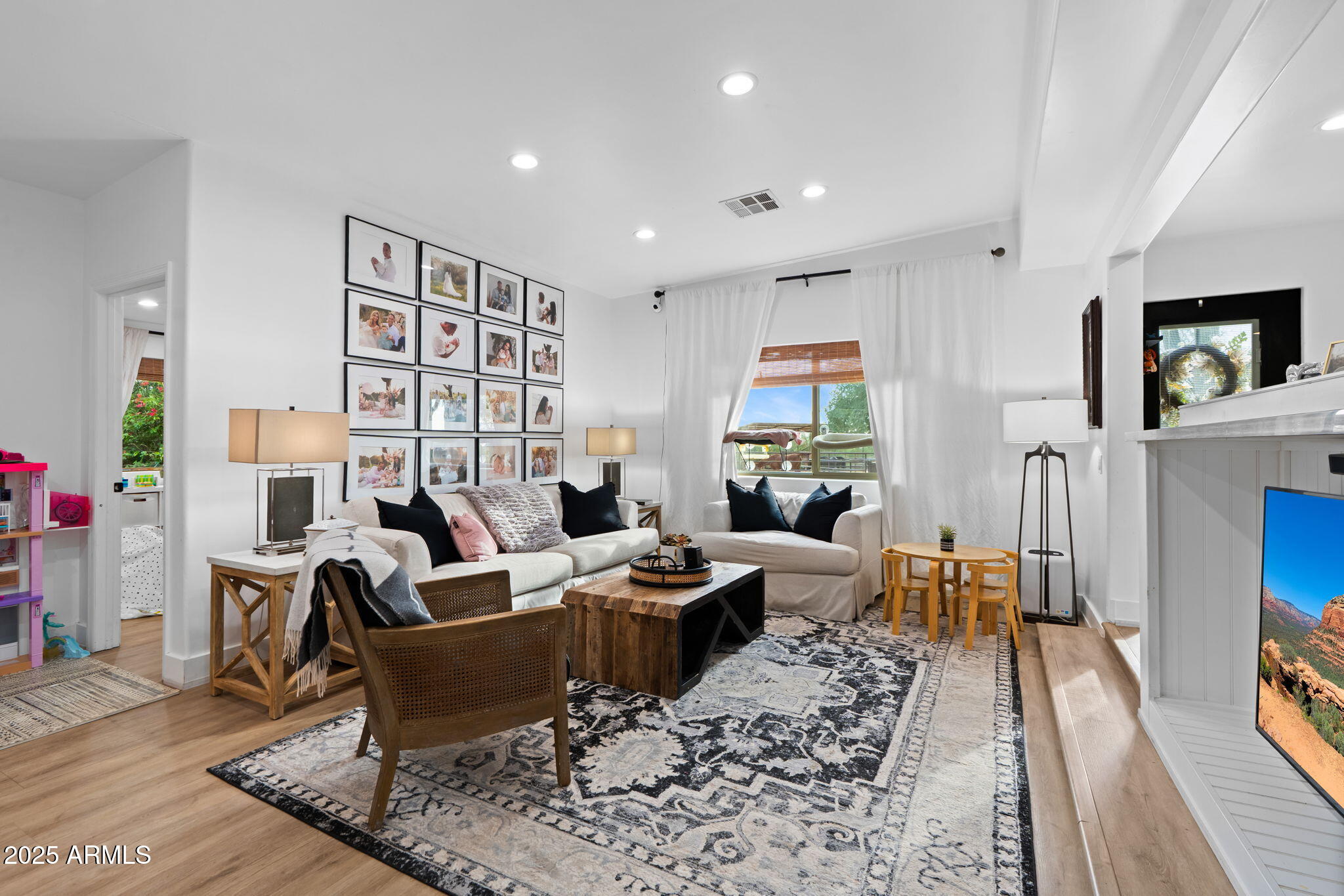 6835 East Peak View Road Scottsdale, AZ 85266 - Photo 88 of 107 casita living room