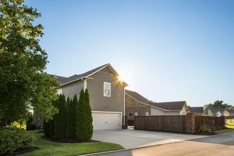 $1,050,000 | 3210 Natoma Circle, Thompson's Station, TN 37179