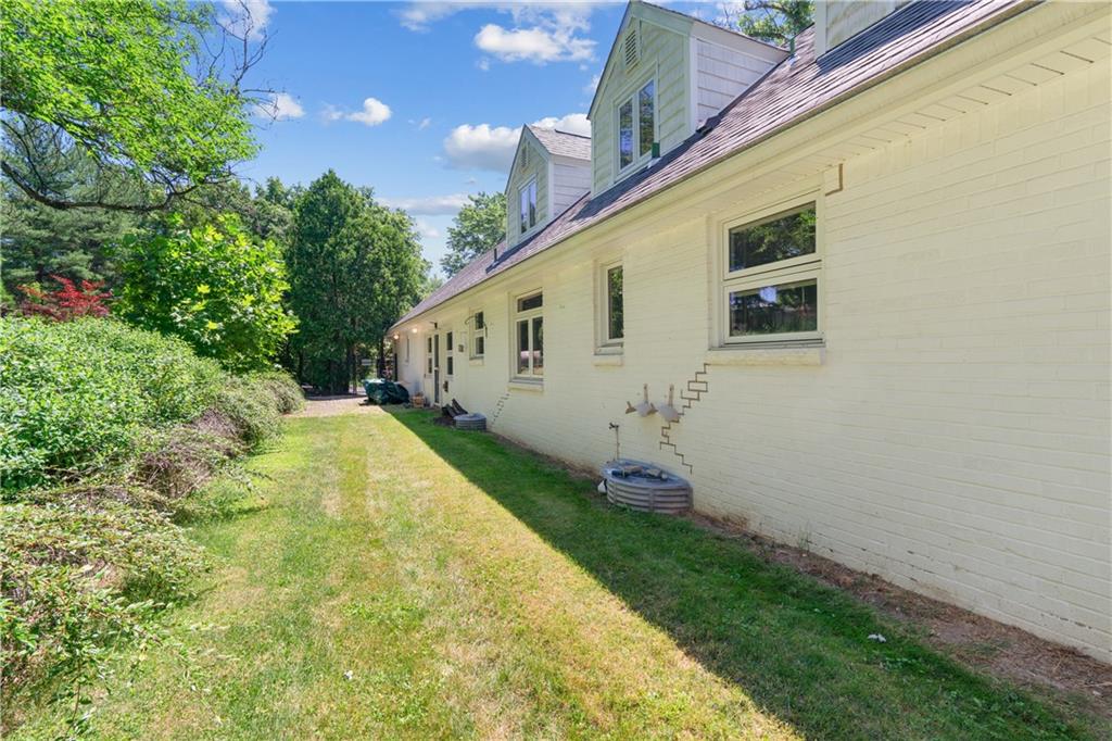 127 Johnston Road Pittsburgh, PA 15241 - Photo 24 of 32 Gallery Image 24