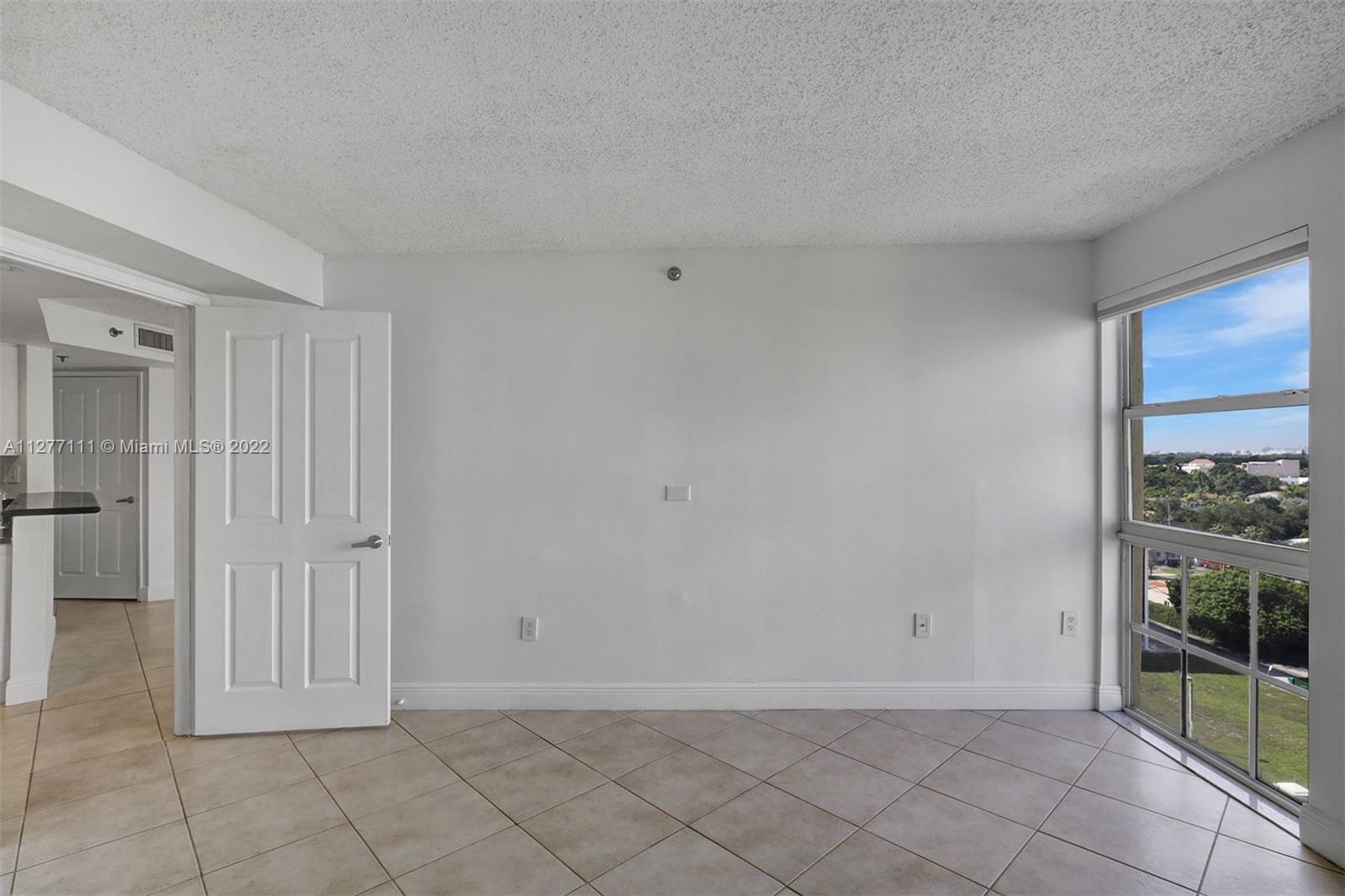 2351 Douglas Road, Unit 908 Miami, FL 33145 - Photo 17 of 37