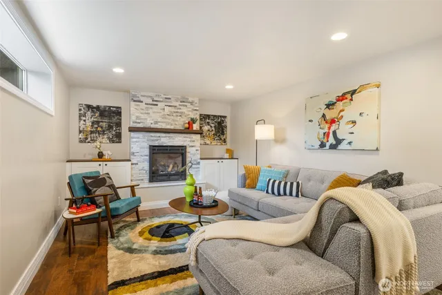 $1,099,000 | 8254 Bagley Avenue North, Seattle, WA 98103