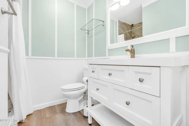 $2,800 | 928 East Dolphin Drive, Oak Island, NC 28465