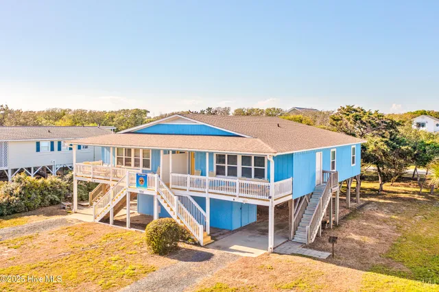 $2,800 | 928 East Dolphin Drive, Oak Island, NC 28465