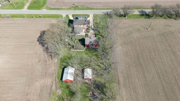 $549,900 | 15501 Indian Prairie Road, White Pigeon, MI 49099