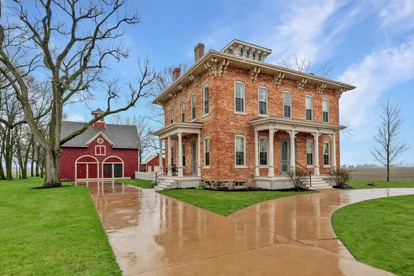 $549,900 | 15501 Indian Prairie Road, White Pigeon, MI 49099