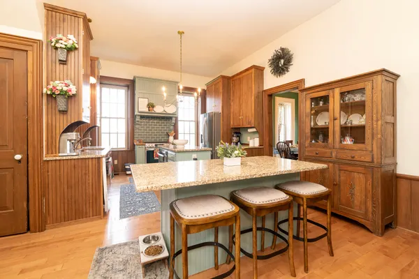 $549,900 | 15501 Indian Prairie Road, White Pigeon, MI 49099