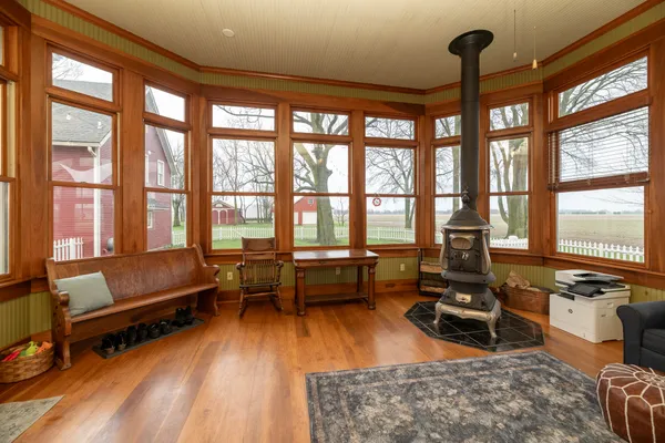 $549,900 | 15501 Indian Prairie Road, White Pigeon, MI 49099