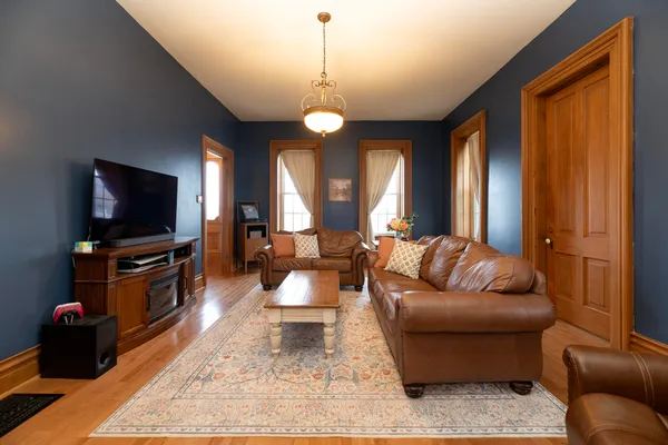$549,900 | 15501 Indian Prairie Road, White Pigeon, MI 49099