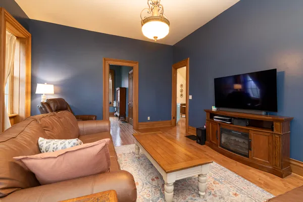 $549,900 | 15501 Indian Prairie Road, White Pigeon, MI 49099