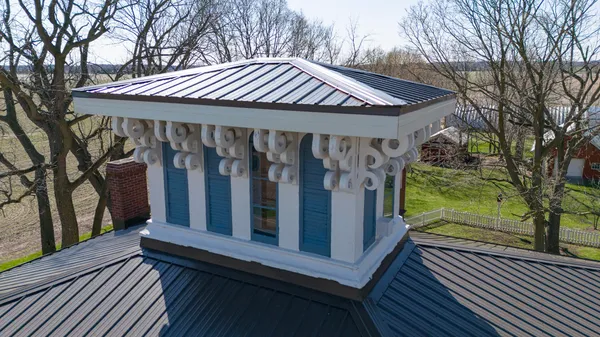 $549,900 | 15501 Indian Prairie Road, White Pigeon, MI 49099