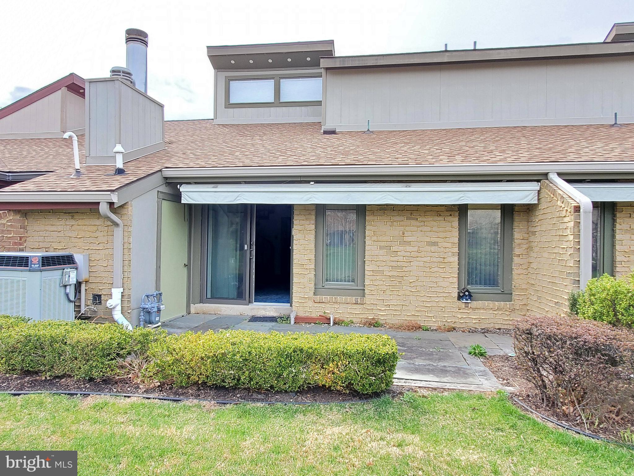 157 Uxbridge, Unit 157 Cherry Hill, NJ 08034 - Photo 25 of 26 Rear view