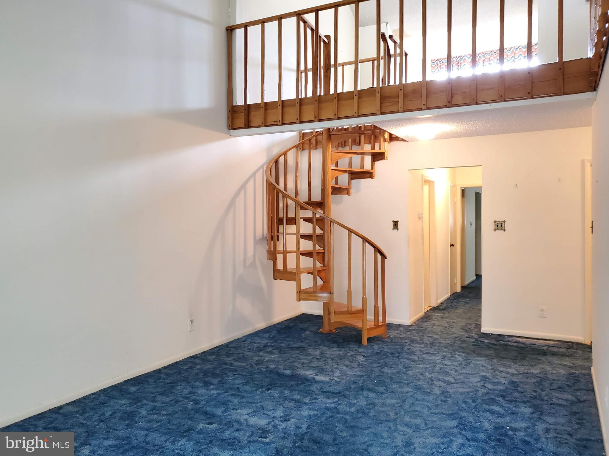 157 Uxbridge, Unit 157 Cherry Hill, NJ 08034 - Photo 3 of 26 Living room