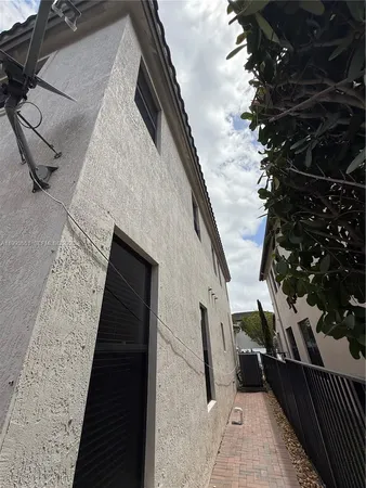 $691,000 | 9776 West 34th Avenue, Hialeah, FL 33018