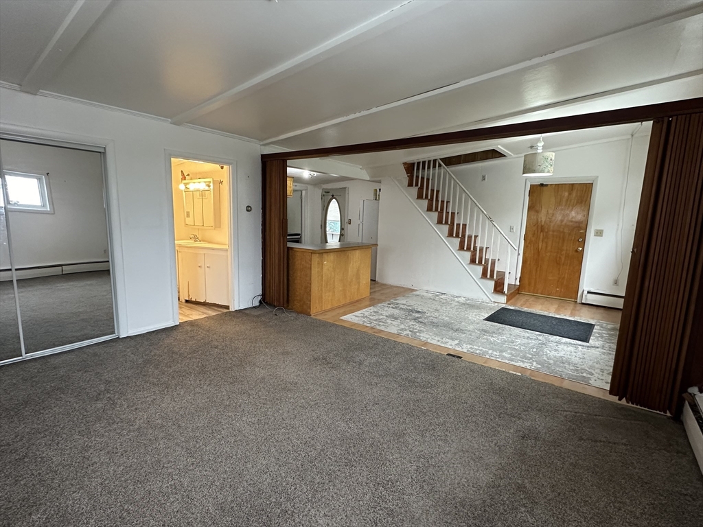 1 A Wayside Road Worcester, MA 01605 - Photo 4 of 10 Gallery Image 4