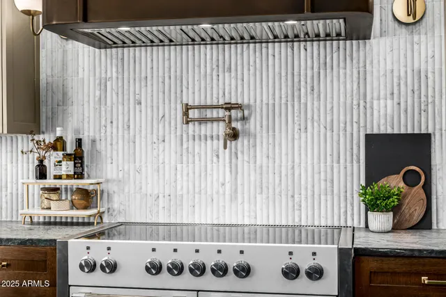 $4,175,000 | 5739 East Calle Del Paisano, Phoenix, AZ 85018