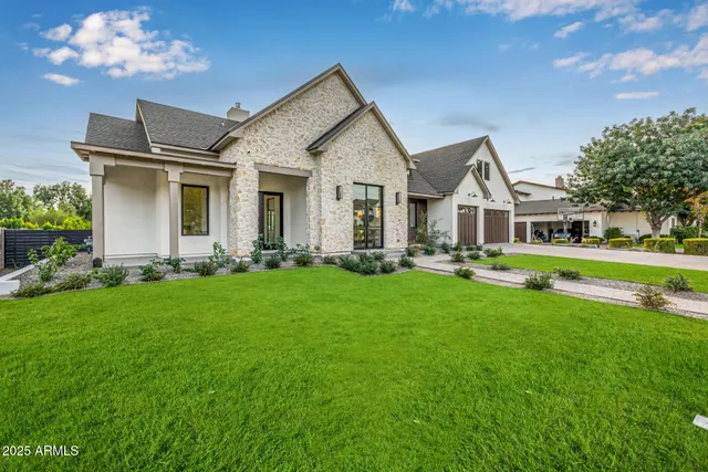 $4,175,000 | 5739 East Calle Del Paisano, Phoenix, AZ 85018