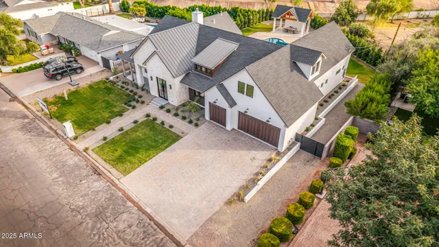 $4,175,000 | 5739 East Calle Del Paisano, Phoenix, AZ 85018