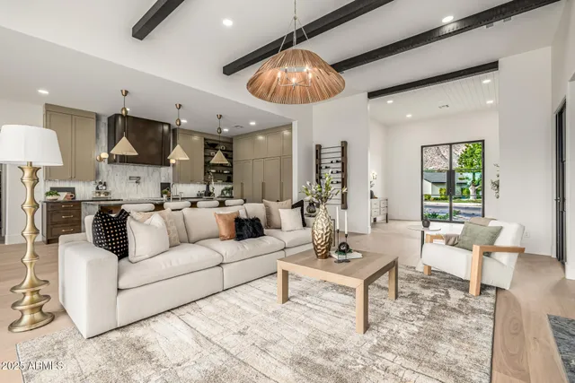 $4,175,000 | 5739 East Calle Del Paisano, Phoenix, AZ 85018