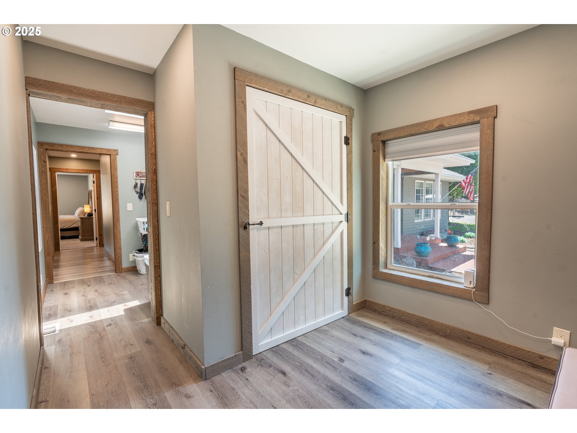 520 Northeast 6th Street Dufur, OR 97021 - Photo 17 of 36