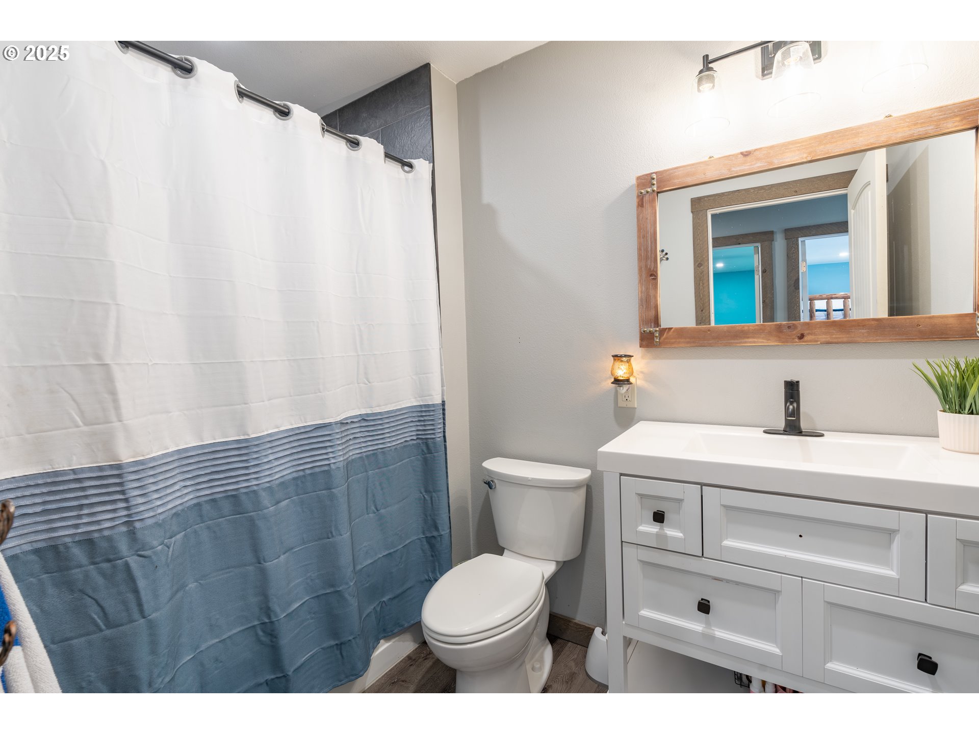 520 Northeast 6th Street Dufur, OR 97021 - Photo 20 of 36